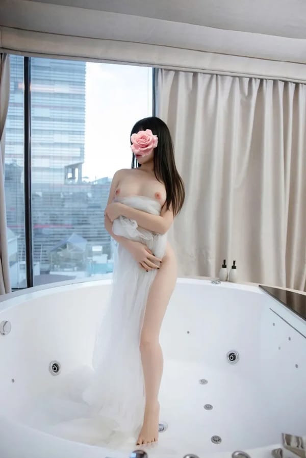✅ Linh Anh ✅ Da Trắng, Mặt Xinh, Body Đẹp Từng Centimet